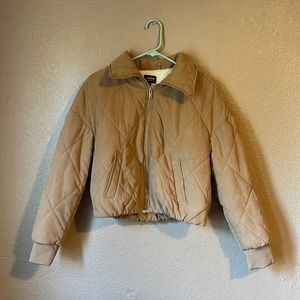 Puffy sweater color beige